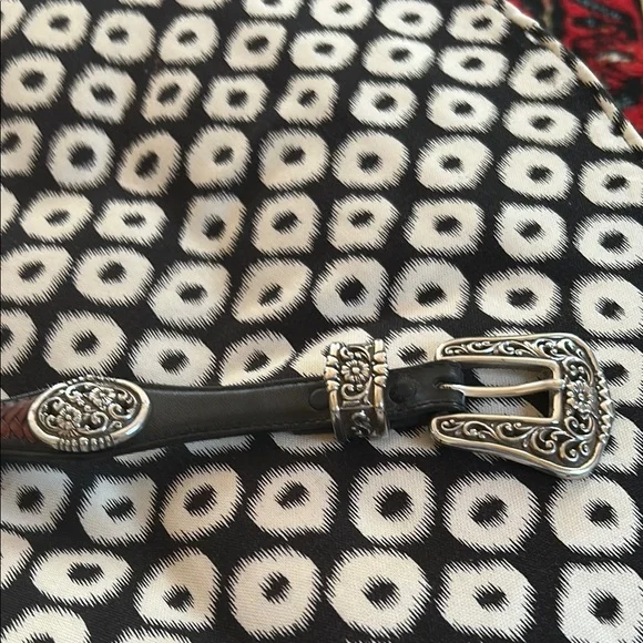 Justin Two-Tone Belt With Silver Concho - Picture 1 of 9